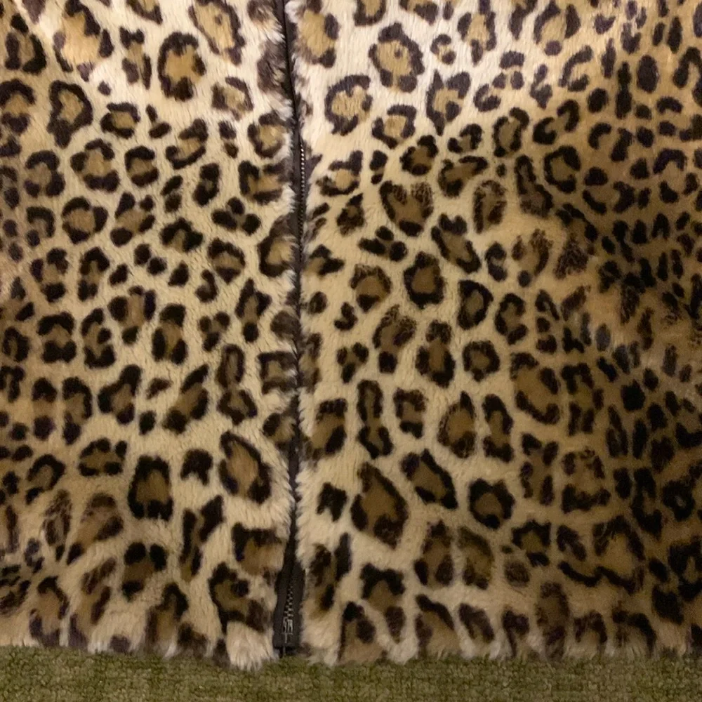 Women’s Faux Fur reversible Coat  - XL - Picture 6 of 12